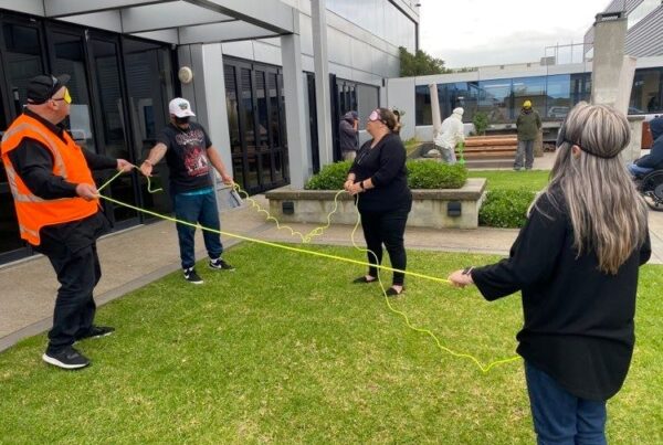 He muka tangata course participants using ropes and blindfolds